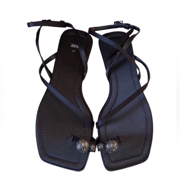 Zara Black Minimalist Sandals NWOT - Picture 3 of 7